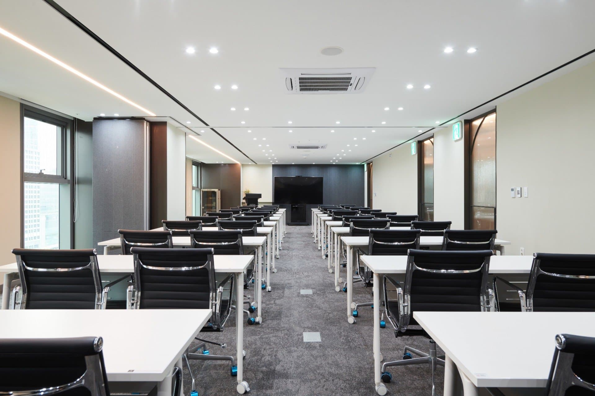 ミーティングルーム 6+7